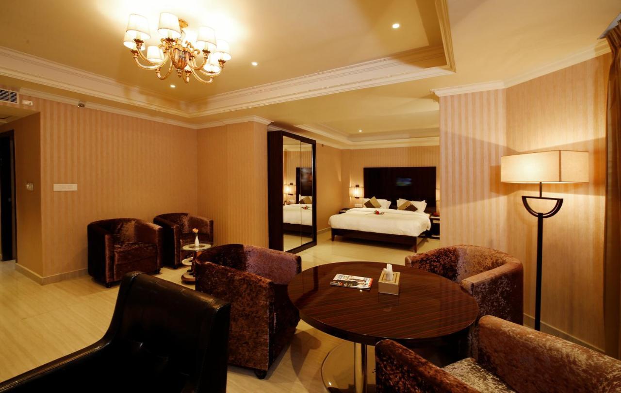 Hotel Park Residency Nilambur Luaran gambar
