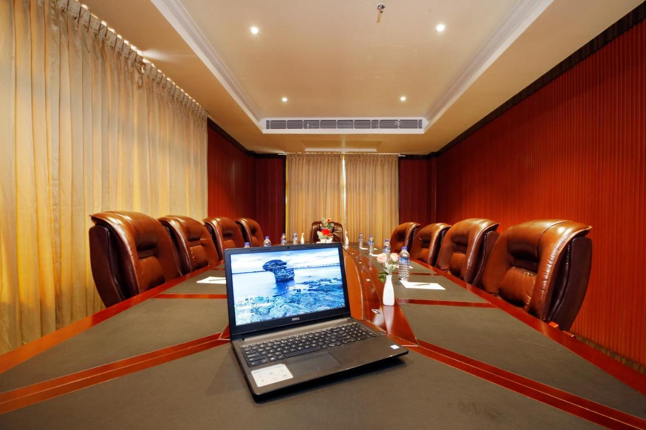 Hotel Park Residency Nilambur Luaran gambar