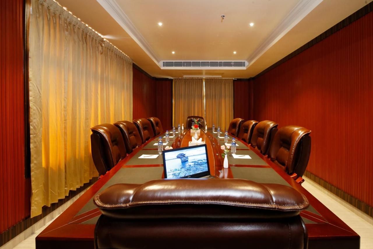 Hotel Park Residency Nilambur Luaran gambar